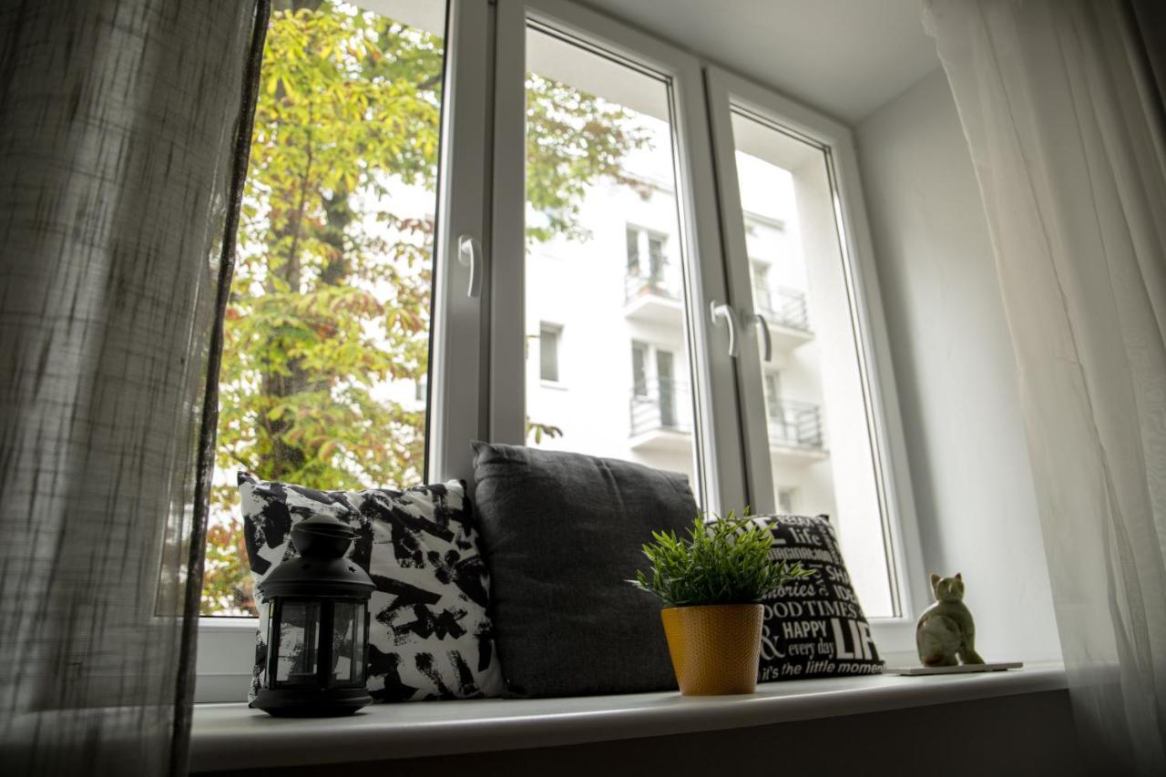 Poznanska Apartament Studio Apartment Варшава Екстериор снимка